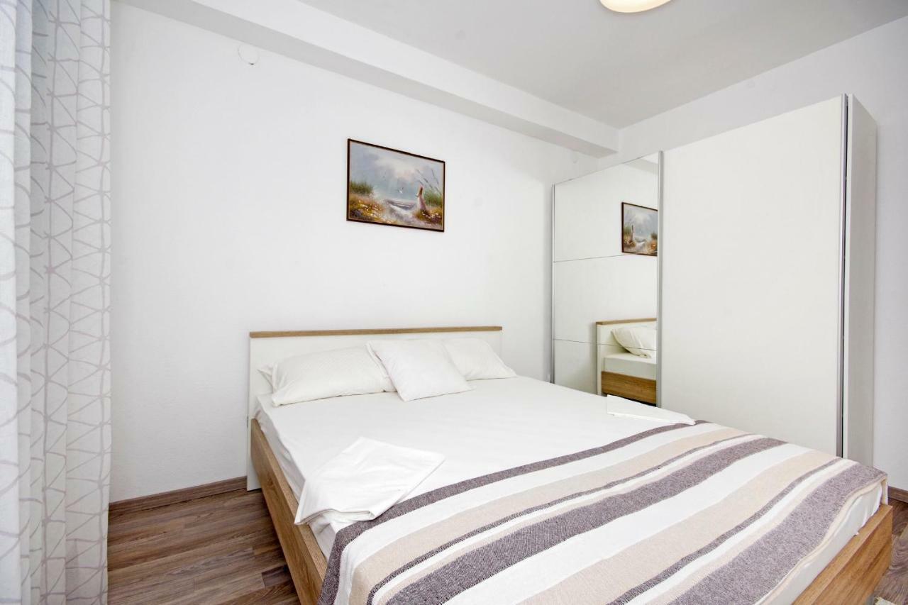 Apartment Nugal Makarska Exterior foto
